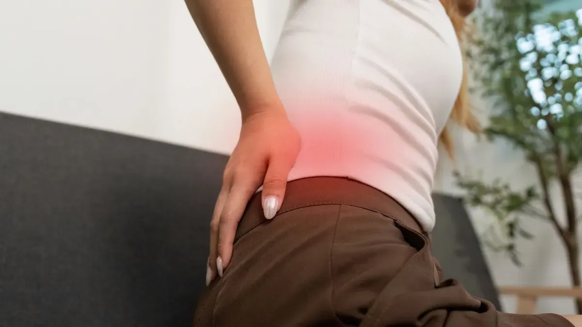 Đau lưng dưới ở những vị trí và đặc điểm khác nhau gợi ý những nguyên nhân khác nhau