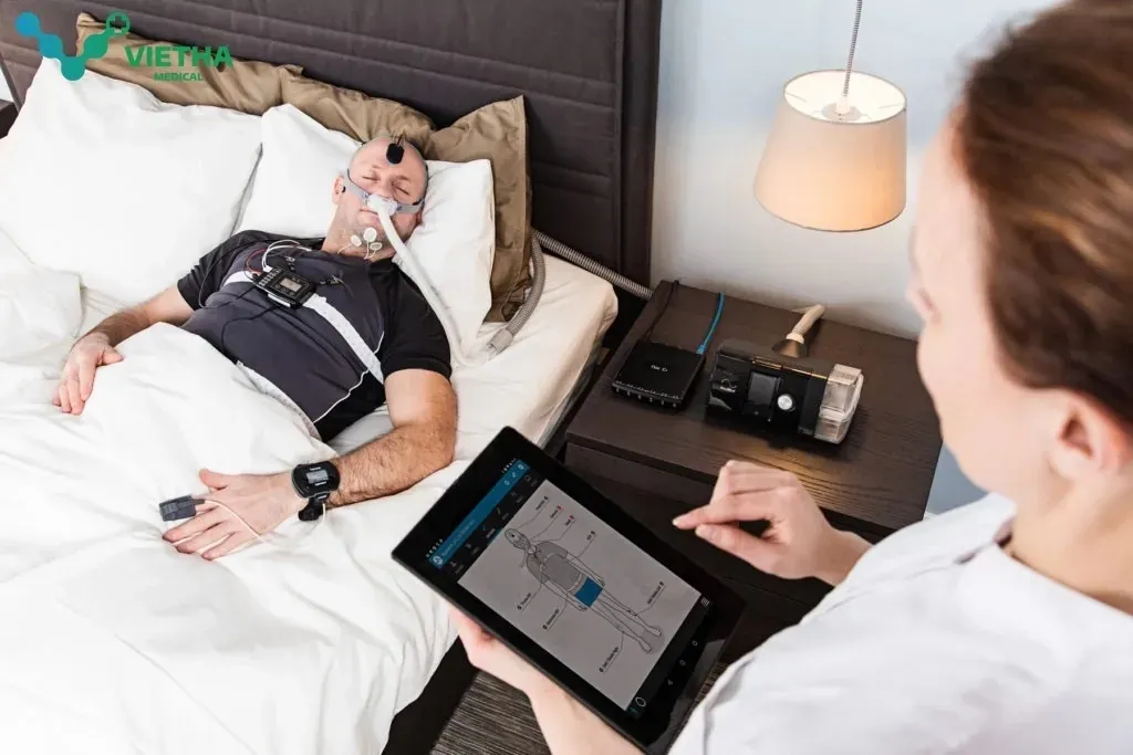 Bệnh nhân được đo đa ký giấc ngủ tại nhà