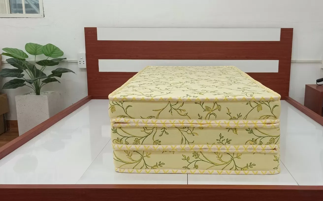 Nệm cao su non Thắng Lợi gấp 3