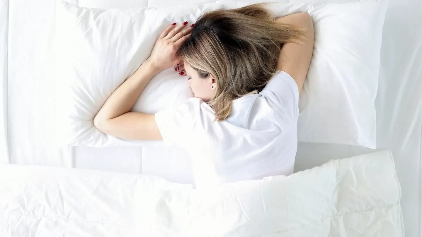 Nằm sấp có thể gây ảnh hưởng đến hô hấp và tuần hoàn