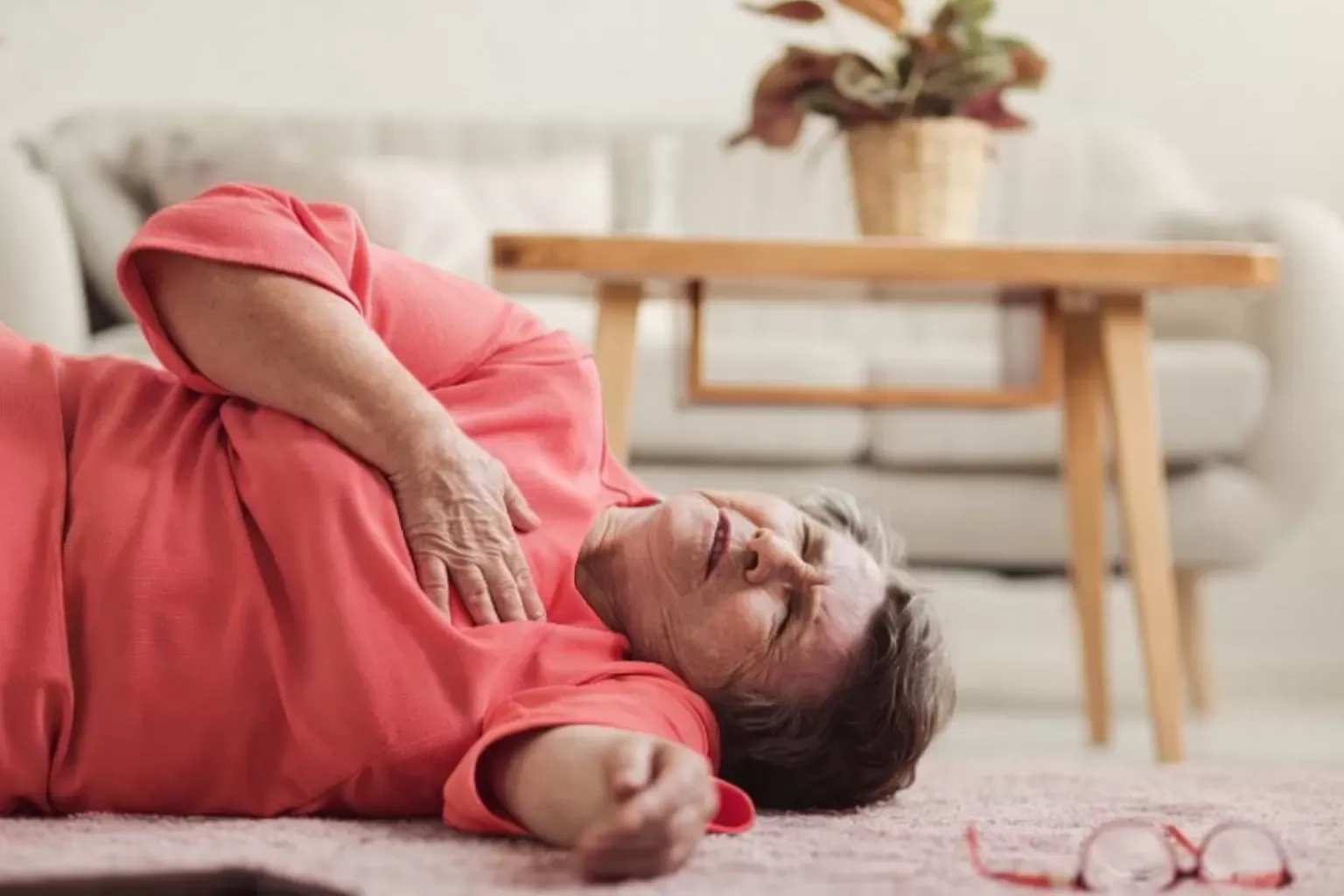 Người lớn tuổi là đối tượng có nguy cơ cao bị suy nhược cơ thể