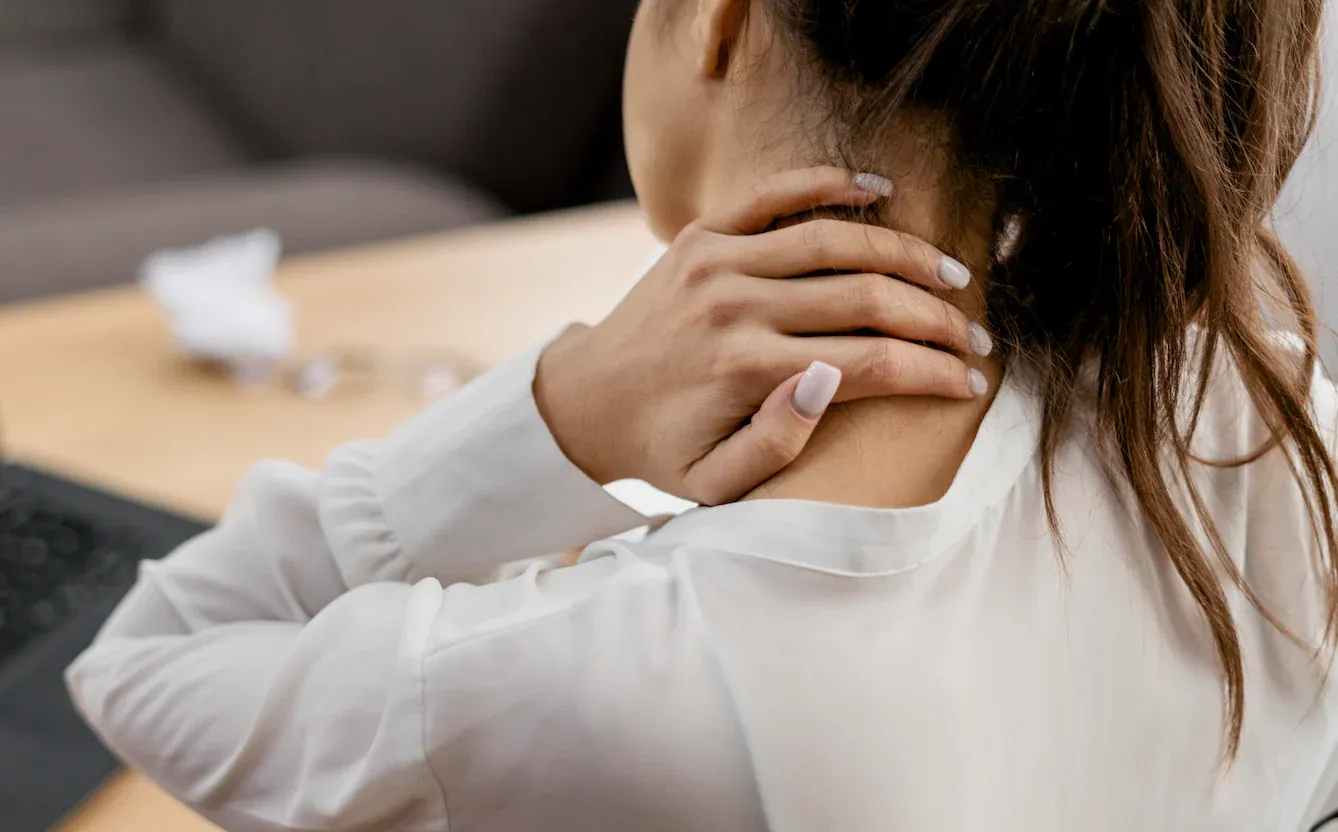 Tỉnh dậy với cơn đau lưng? Rất có thể nguyên nhân là chiếc nệm của bạn (và đây là cách kiểm tra) (ảnh 2)