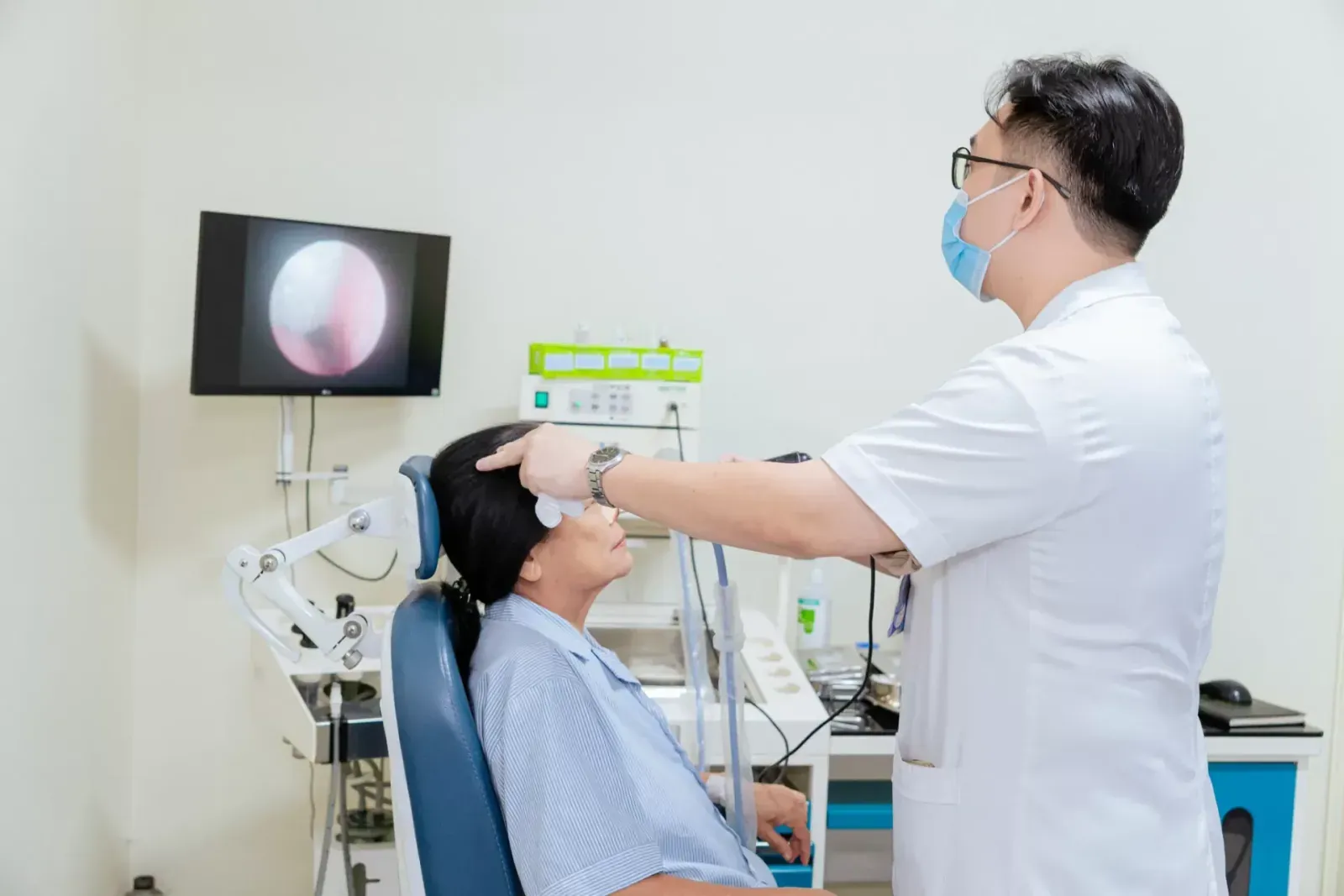 Hãy đi gặp bác sĩ ngay khi gặp những biểu hiện đã được nhắc đến trên đây